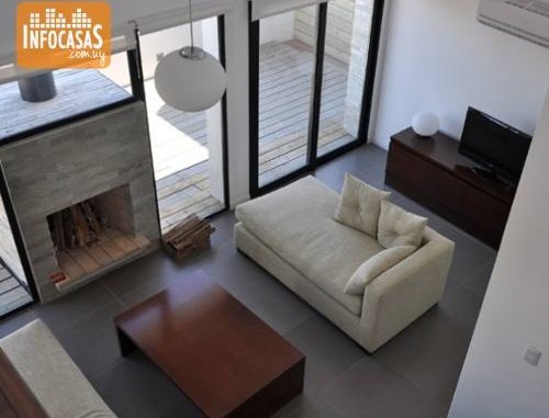 Apartamento en alquiler Excelente Zona!! A Pasos De Plaza Zabala - Ciudad Vieja 2 ambientes 99 m² U$S 2.530