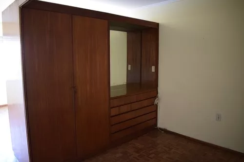 Alquiler 1 dormitorio
18 De Julio Y Cassinoni 0000
Tres Cruces, Montevideo
$
17.000_5d8e66c55dc9a.webp