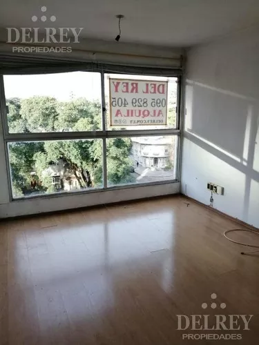 Alquiler 1 dormitorio
Bv Artigas Esquina Hugo Pratto Aprox
Pocitos, Montevideo
$
17.000_5d8e492e08c48.webp