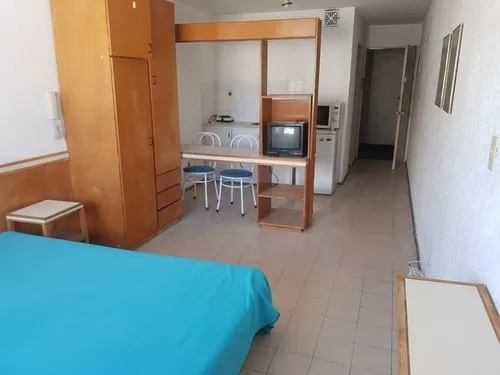 Alquiler 1 dormitorio
Tacuarembo Y 18 De Julio 0000
Cordón, Montevideo
$
13.000_5d8e51d9b3926.webp