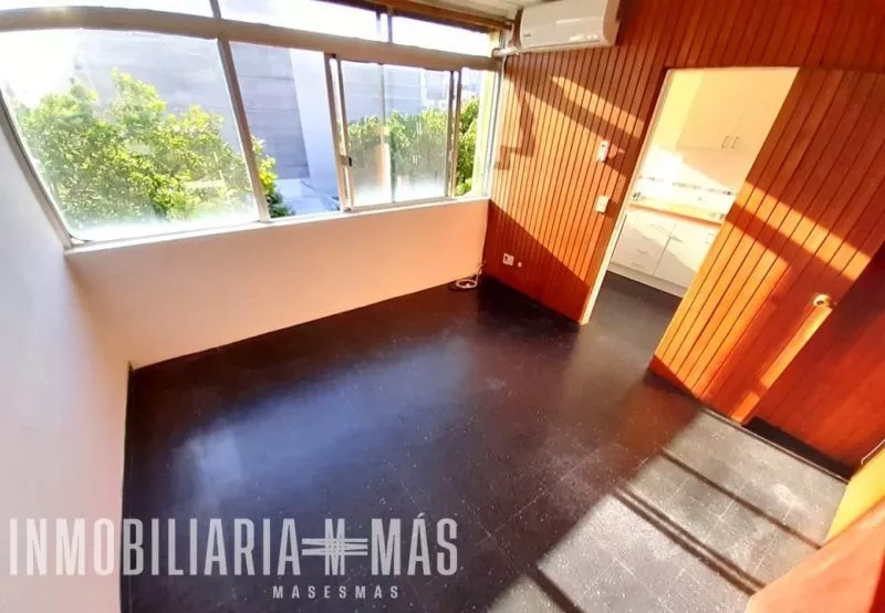 Alquiler 1 dormitorio
Rio Negro 100
Centro, Montevideo
$
19.000_5e04faddc2fb1.webp