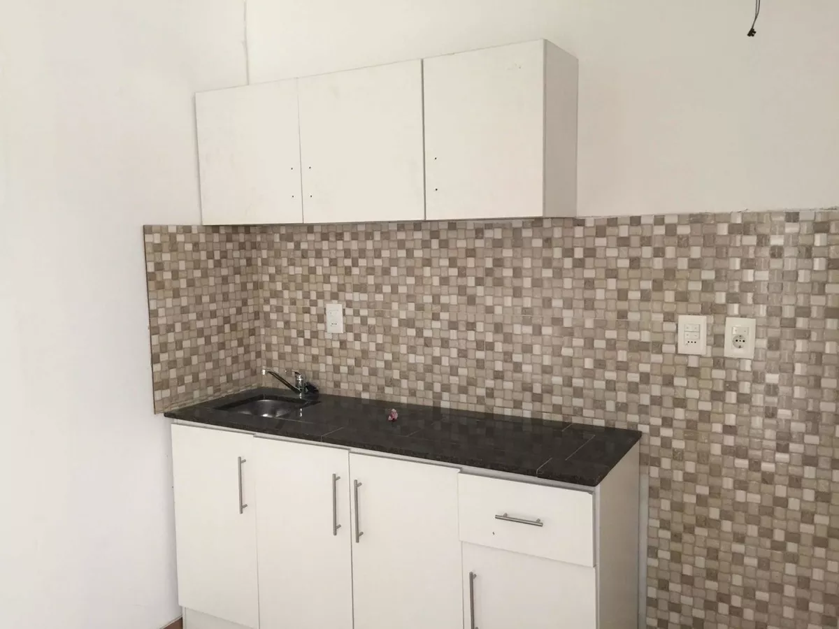 Alquiler 1 dormitorio
Rivera Y Requena Próximo A Facultades 1 Dormitorio Con Patio 0
Cordón, Montevideo
$
15.000_5e04f42381fc2.webp