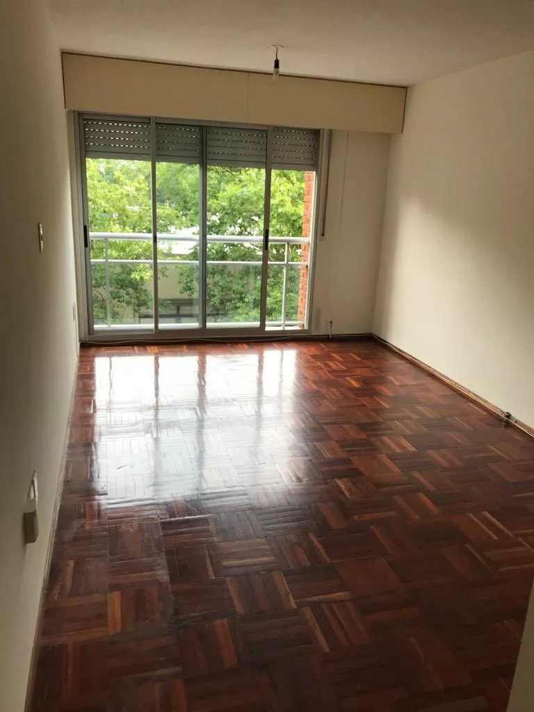 Alquiler 1 dormitorio
Soriano 000
Centro, Montevideo
$
19.500_5e04fb68a3c20.webp