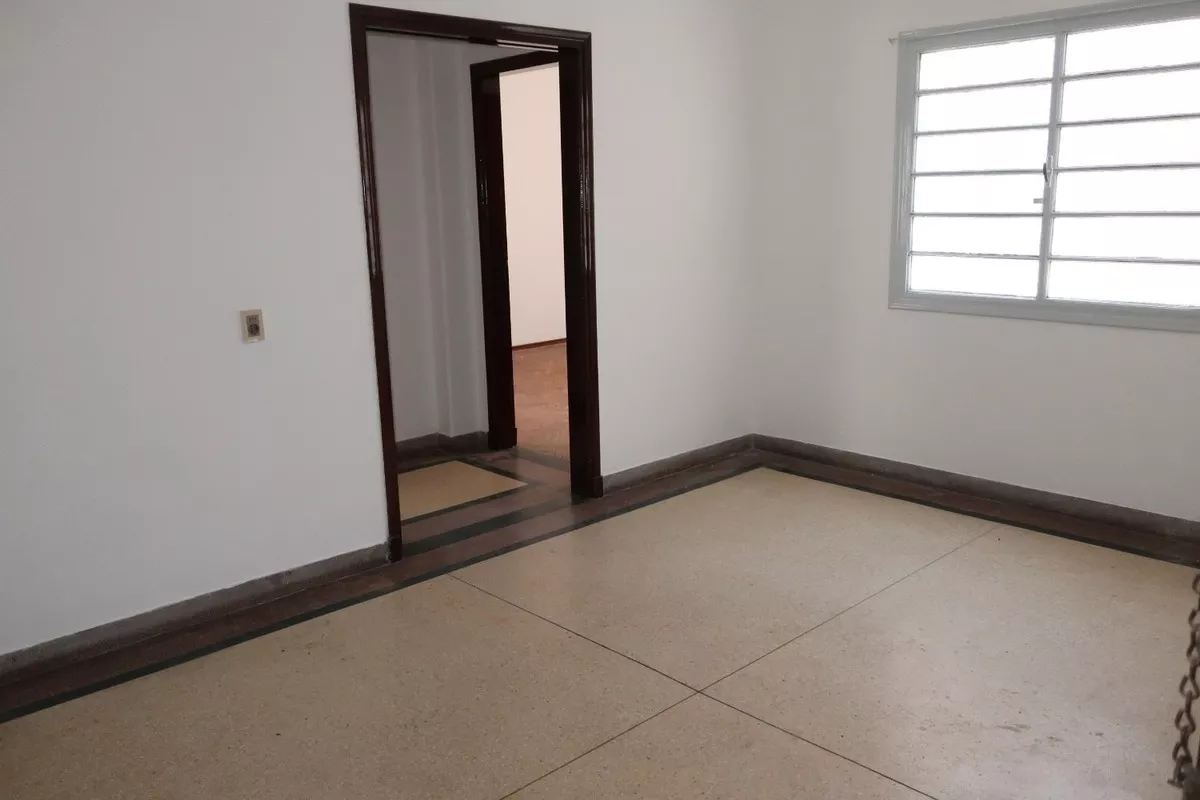 Alquiler 2 dormitorios
Monte Caseros 3262
La Blanqueada, Montevideo
$
17.200_5e24c44836741.webp