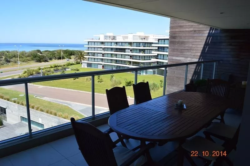 Alquiler de apartamento
Playa Brava, Parada 28, 3 Dormit En Suite
Punta Del Este, Maldonado
U$S
9.500
temporada 2019 – 2020_5e12862eb15d6.webp