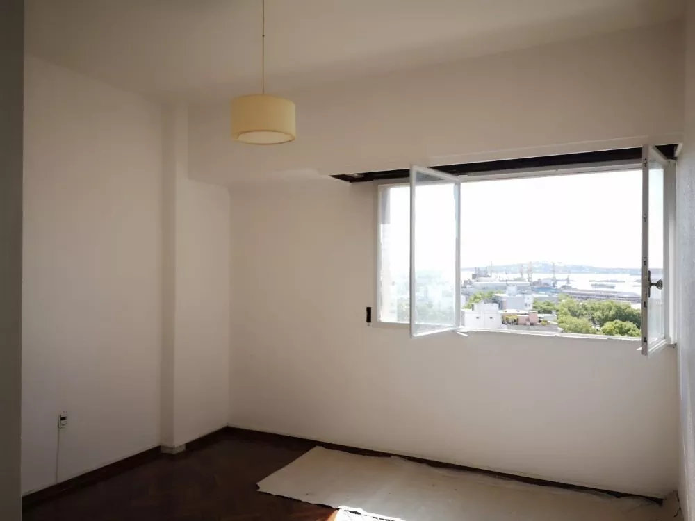 Alquiler 1 dormitorio
Libertador Esq Galicia 000
Centro, Montevideo
$
16.500_5e541bb3df364.webp