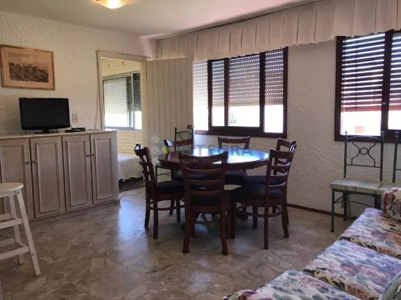Alquiler de apartamento
Apartamento En Punta Del Este, Peninsula | Integra Negocios Ref:488-ref:488
Punta Del Este, Maldonado
U$S
450
temporada 2019 – 2020_5e3a01cbaa226.webp