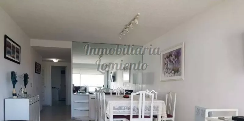 Alquiler de apartamento
Alquiler Temporada Apartamento 3 Dormitorios Complejo Lincoln Center-ref:277
Punta Del Este, Maldonado
U$S
5.600
temporada 2019 – 2020_5e619fe324f7d.webp