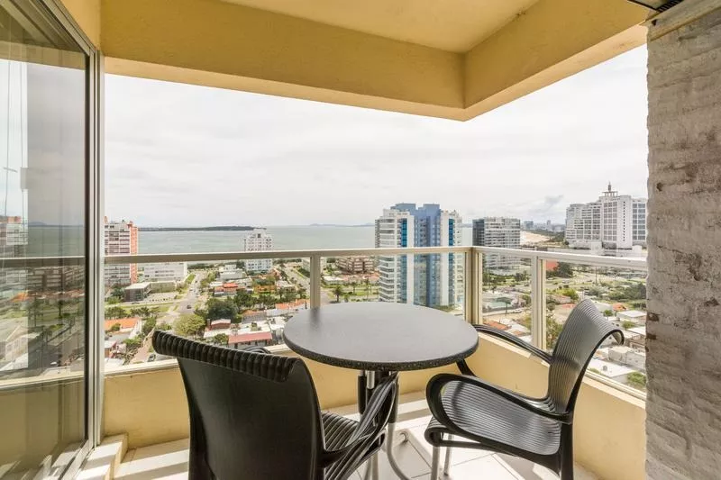 Alquiler de apartamento
Playa Mansa
Punta Del Este, Maldonado
U$S
9.950
temporada 2019 – 2020_5e619928677c8.webp