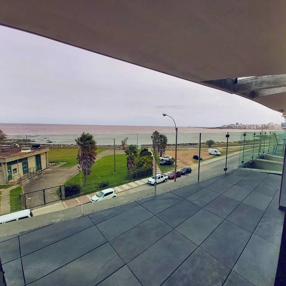 Alquiler 1 dormitorio
Forum Puerto Del Buceo 27116751
Puerto Buceo, Montevideo
U$S
1.200_5ecab4a3c9842.webp