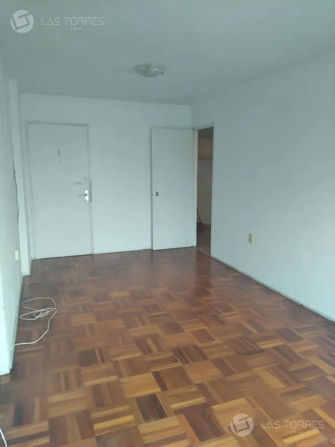 Alquiler 1 dormitorio
Silvestre Blanco Y Obligado Lap2490419
Pocitos, Montevideo
$
19.800_5ecaabab55f07.webp