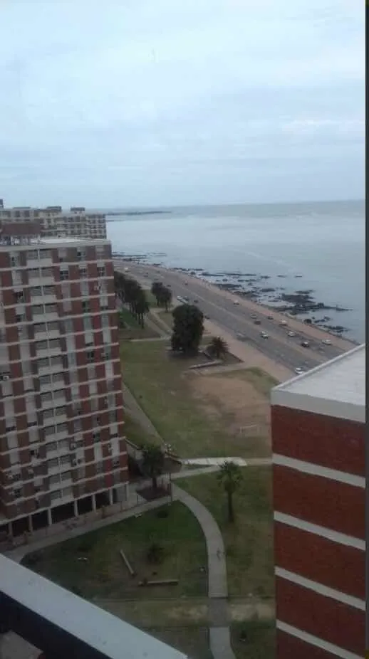 Alquiler 2 dormitorios
Paraguay 0000
Palermo, Montevideo
$
25.000_5ec2f6d6e98e6.webp