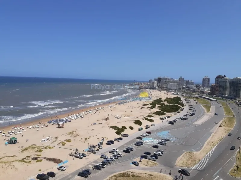 Alquiler de apartamento
Amplio Apartamento Frente Al Mar- Ref: 11264
Punta Del Este, Maldonado
U$S
3.000
temporada 2019 – 2020_5eb0a49da233c.webp