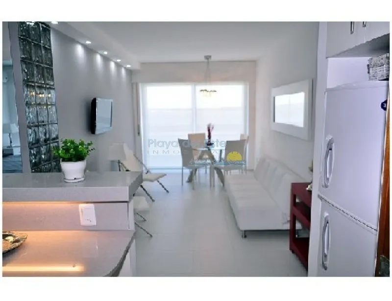 Alquiler de apartamento
Apartamento En Mansa, 1 Dormitorios *- Ref: 8360
Punta Del Este, Maldonado
U$S
4.200
temporada 2019 – 2020_5eb0b0879226b.webp