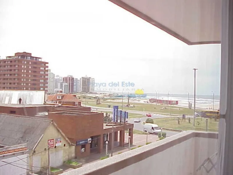 Alquiler de apartamento
Apartamento En Peninsula, 2 Dormitorios *- Ref: 886
Punta Del Este, Maldonado
U$S
3.100
temporada 2019 – 2020_5eb0a7aeadbad.webp