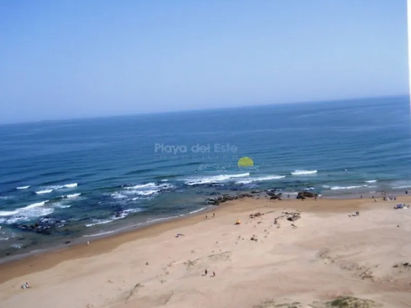Alquiler de apartamento
Brava, 3 Dormitorios- Ref: 6812
Punta Del Este, Maldonado
U$S
7.500
temporada 2019 – 2020_5eb0a37402c0a.webp
