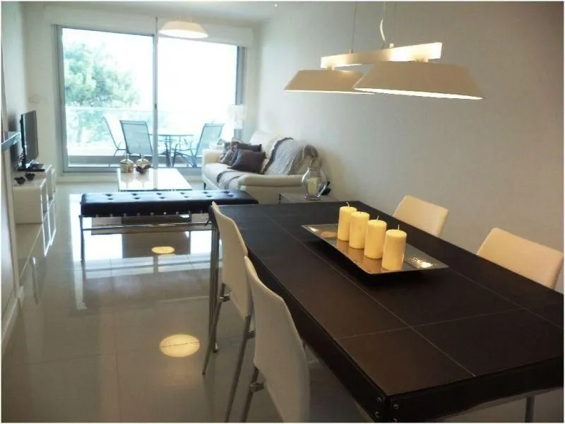 Alquiler de apartamento
Punta Del Este, Maldonado
U$S
4.400
temporada 2019 – 2020_5eb0c0bfb0eed.webp