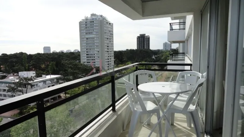 Alquiler de apartamento
Roosevelt Y Salt Lake
Punta Del Este, Maldonado
U$S
2.800
temporada 2019 – 2020_5eb0acb476e38.webp