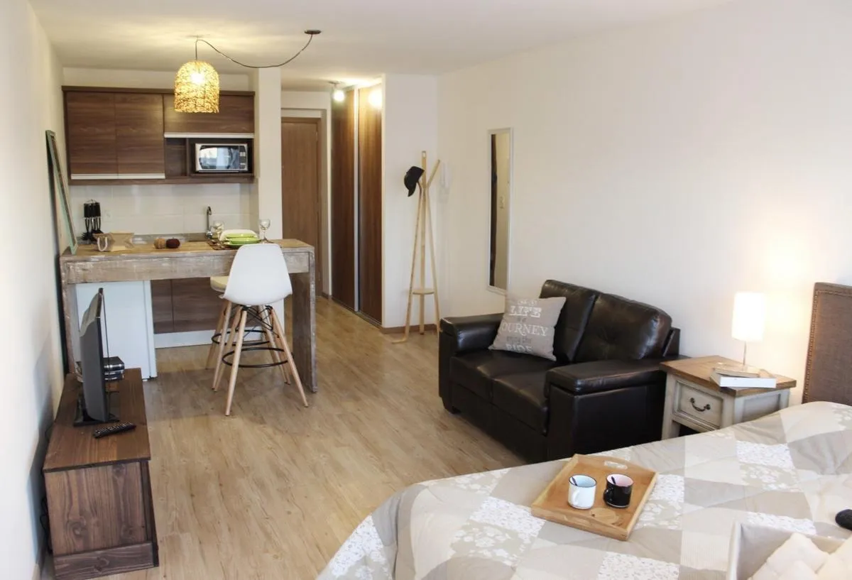 Alquiler monoambiente
21 De Setiembre Al 3000
Pocitos, Montevideo
$
19.500_5ec9622893461.webp