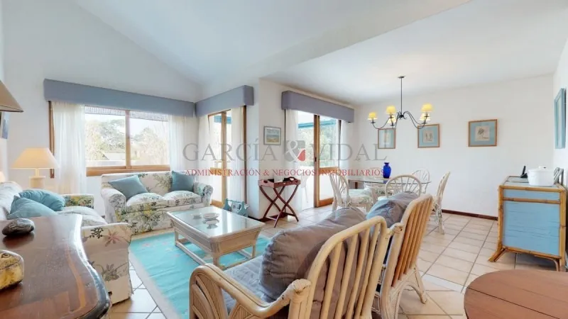 Alquiler de apartamento
Alquiler De Apartamento 3 Dormitorios En Rincón Del Indio, Punta Del Este- Ref: 189
Punta Del Este, Maldonado
U$S
3.500
temporada 2019 – 2020_5ed8325a786c8.webp