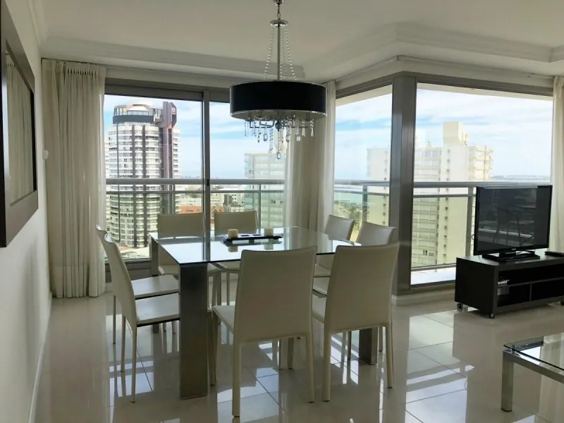 Alquiler de apartamento
Alquiler Imperiale 2 Dormitorios – Ref: 216321
Punta Del Este, Maldonado
U$S
4.400
temporada 2019 – 2020_5ed833998555f.webp