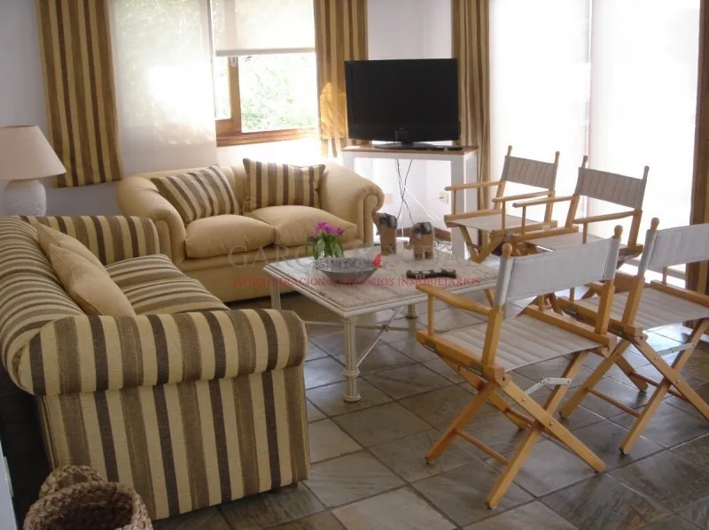 Alquiler de apartamento
Apartamento En Punta Del Este, Brava | Garcia Y Vidal Ref:626- Ref: 626
Punta Del Este, Maldonado
U$S
3.800
temporada 2019 – 2020_5ed83222dee37.webp