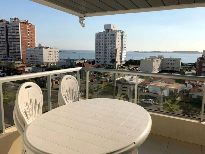 Alquiler de apartamento
Bvard Artigas 100
Punta Del Este, Maldonado
U$S
5.700
temporada 2019 – 2020_5ed84e6b8ab10.webp
