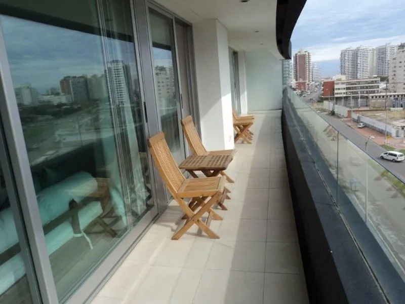 Alquiler de apartamento
Francisco Salazar 100
Punta Del Este, Maldonado
U$S
6.300
temporada 2019 – 2020_5ed84d05c363a.webp