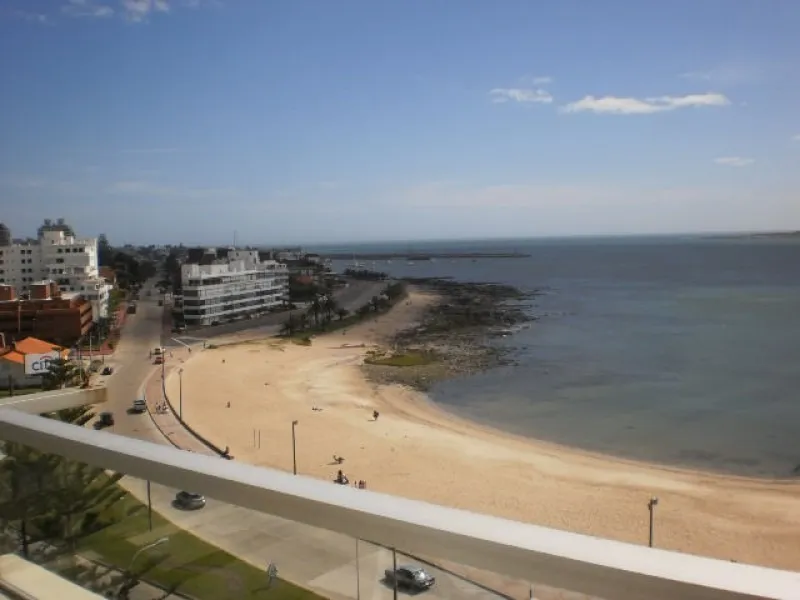 Alquiler de apartamento
Malecon Punta Del Este En Venta-ref:28680
Punta Del Este, Maldonado
U$S
4.500
temporada 2019 – 2020_5ed84ace8ea87.webp