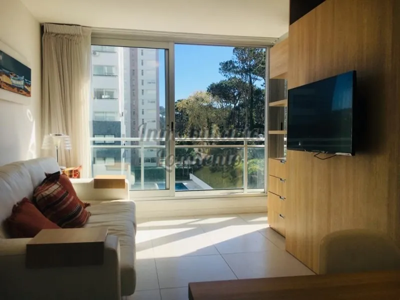 Alquiler de apartamento
Oportunidad Apartamento 1 Dormitorio Torre Bellagio -ref:181
Punta Del Este, Maldonado
U$S
2.700
temporada 2019 – 2020_5ed8502a8125d.webp