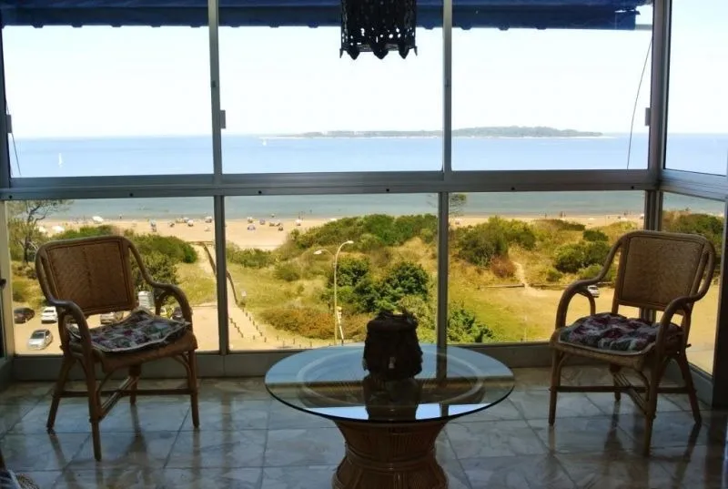Alquiler de apartamento
Rambla Claudio Williman
Punta Del Este, Maldonado
U$S
7.000
temporada 2019 – 2020_5ed84e11310d5.webp