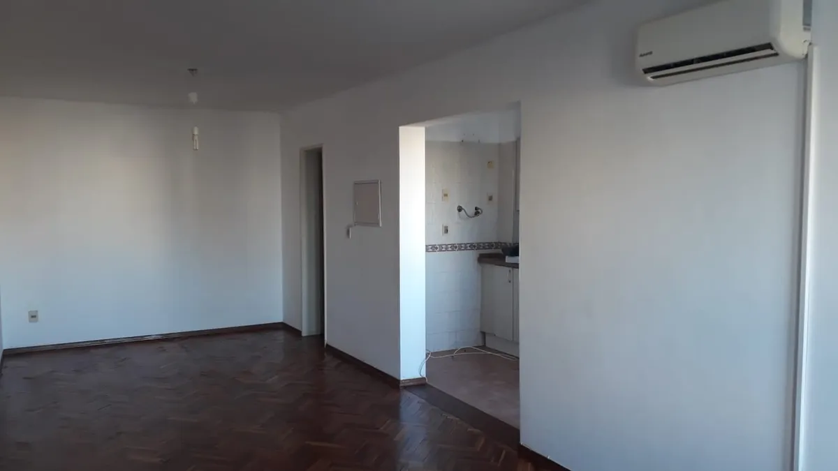 Alquiler monoambiente
Alquiler Ambiente Amplio Golf Con Piscina, Gym Y Vigilancia.
Pocitos, Montevideo
$
19.000_5ef0fa813bfea.webp