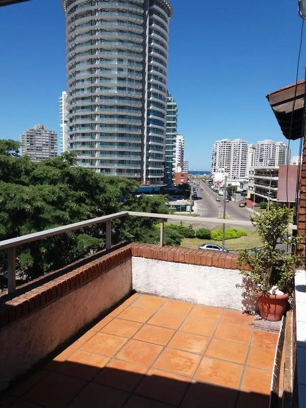 Alquiler de apartamento
Design District
Punta Del Este, Maldonado
U$S
1.300
temporada 2019 – 2020_5effd279c741f.webp