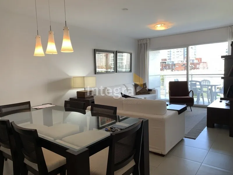 Alquiler de apartamento
Dos Dormitorios Con Servicios Sobre Av. Chiverta, Zona Brava- Ref: 698
Punta Del Este, Maldonado
U$S
2.300
temporada 2019 – 2020_5effc9176e940.webp