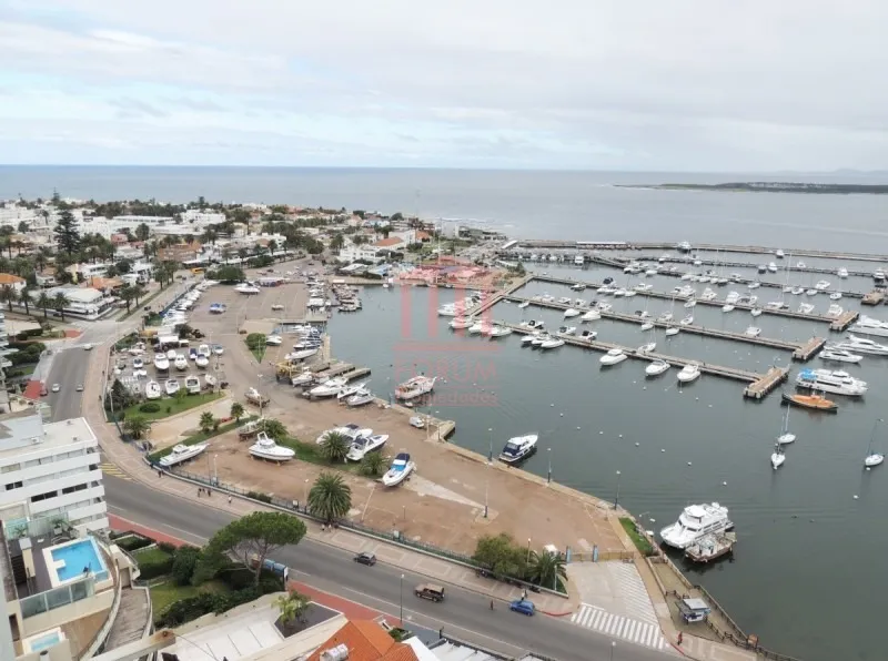 Alquiler de apartamento
Impresionante Apartamento Penthouse , Sobre La Zona Del Puerto De Punta Del Este!!!- Ref: 1565
Punta Del Este, Maldonado
U$S
20.700
temporada 2019 – 2020_5effc73ed9c5b.webp