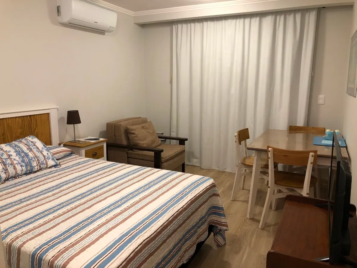 Alquiler de apartamento
Pedragosa Sierra Y Avenida Roosevelt 5
Punta Del Este, Maldonado
$
15.000
temporada 2019 – 2020_5effb161937d9.webp