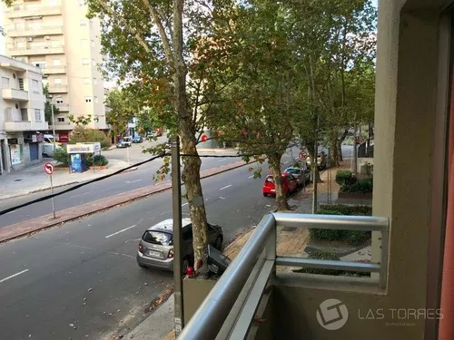 Alquiler monoambiente
Obligado Y Avda. Brasil
Pocitos, Montevideo
$
18.000_5d8cfaba1d866.webp