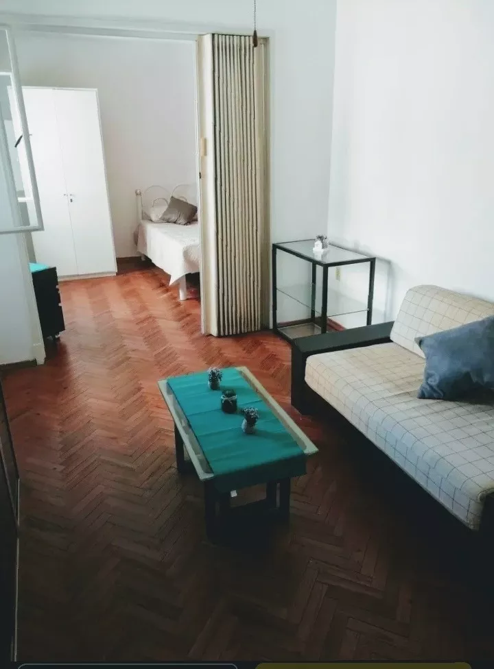 Alquiler 1 dormitorio
Joaquin Requena Esq Branzen 0000
Cordón, Montevideo
$
21.000_5dcee25fc647c.webp
