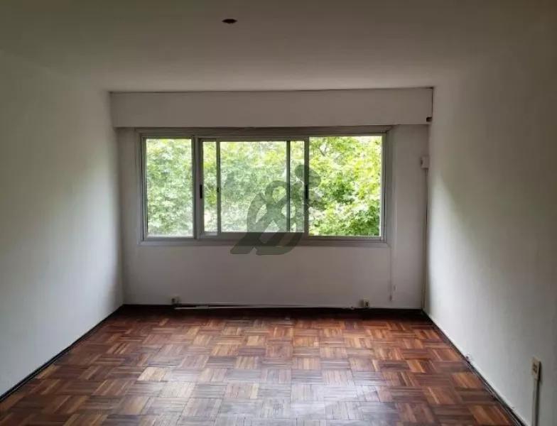 Alquiler 1 dormitorio
Alquiler En El Centro – 1 Dormitorio-ref:4431
Centro, Montevideo
$
19.000_5e54146b67a4f.webp