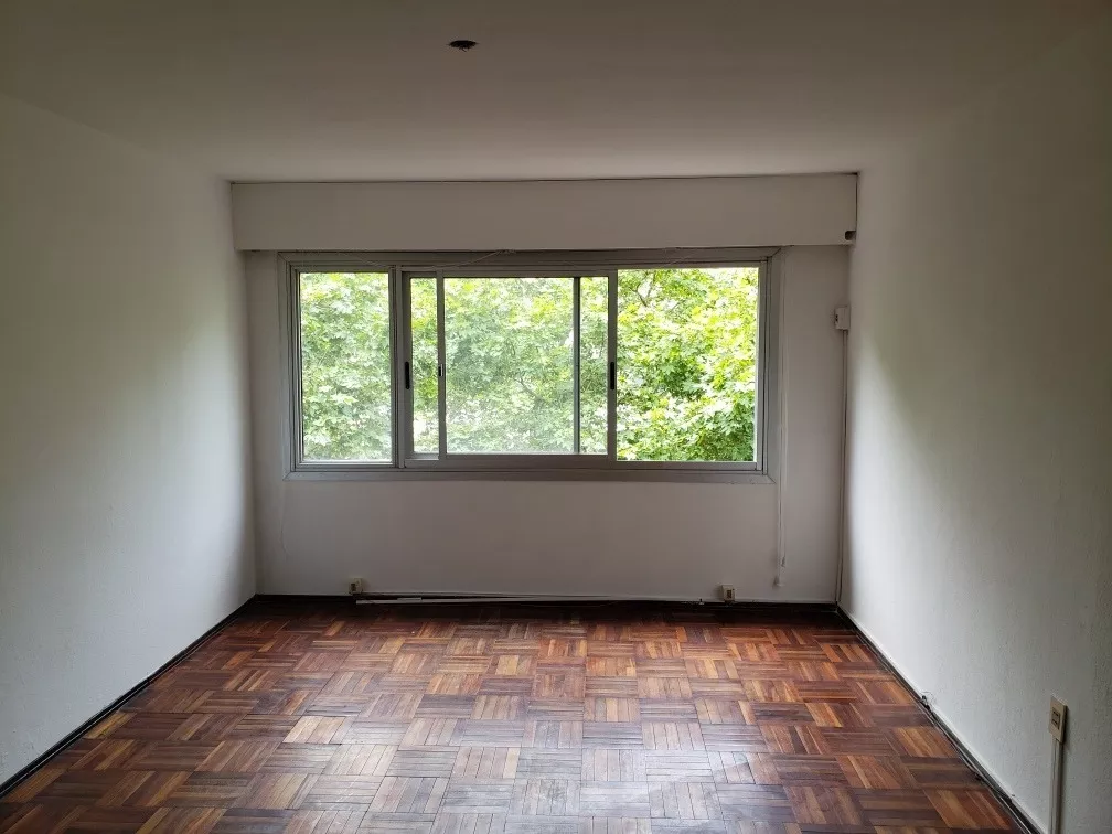 Alquiler 1 dormitorio
Gutierrez Ruiz Y Soriano 1111
Centro, Montevideo
$
18.000_5e54203a955f4.webp