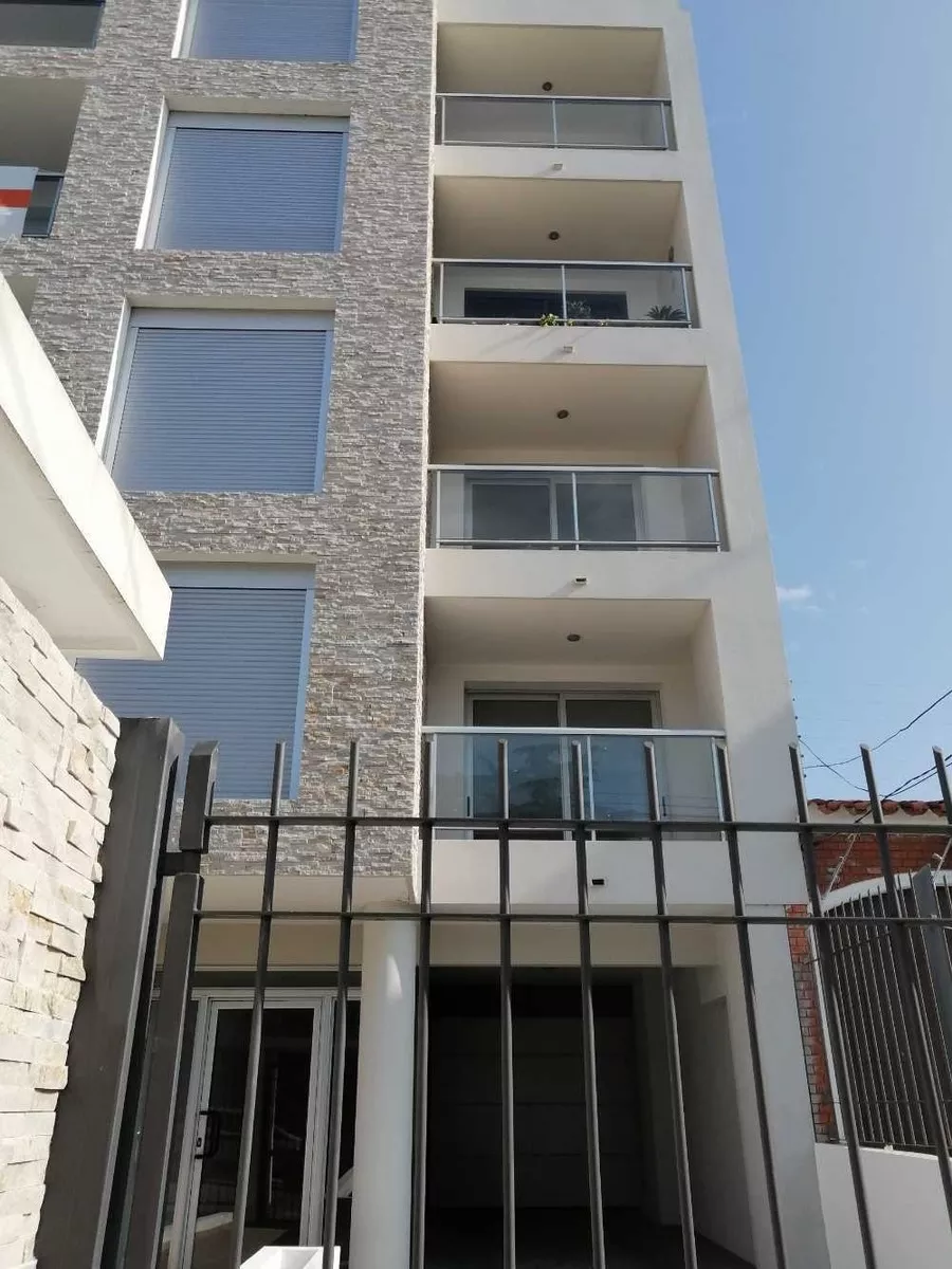Alquiler 2 dormitorios
Av. Rivera Esq. Hipólito Yrigoyen 0
Malvin, Montevideo
$
30.000_5e5413b854179.webp