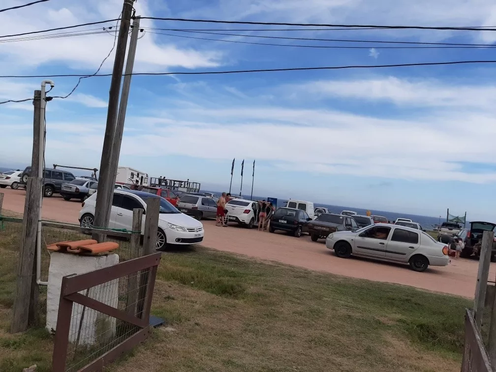 Alquiler de casa
Parada 17 La Mano 17
Barra Del Chuy, Rocha
$
2.000
temporada 2019 – 2020_5e42f2e7a13ee.webp