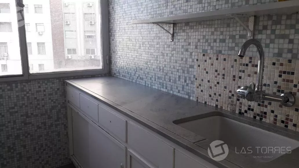 Alquiler 1 dormitorio
Paysandú Y Paraguay Lap2342565
Centro, Montevideo
$
16.500_5e7ba86fced65.webp