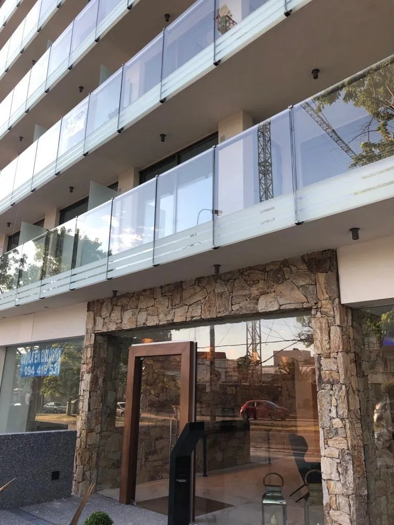 Alquiler 1 dormitorio
26 De Marzo 3437
Pocitos, Montevideo
$
25.000_5ea323a3bfd1d.webp