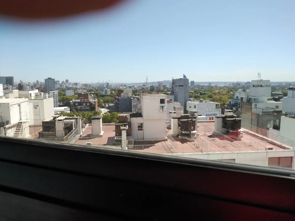 Alquiler 1 dormitorio
8 De Octubre 1111
Tres Cruces, Montevideo
$
16.500_5ea340f6b0e56.webp