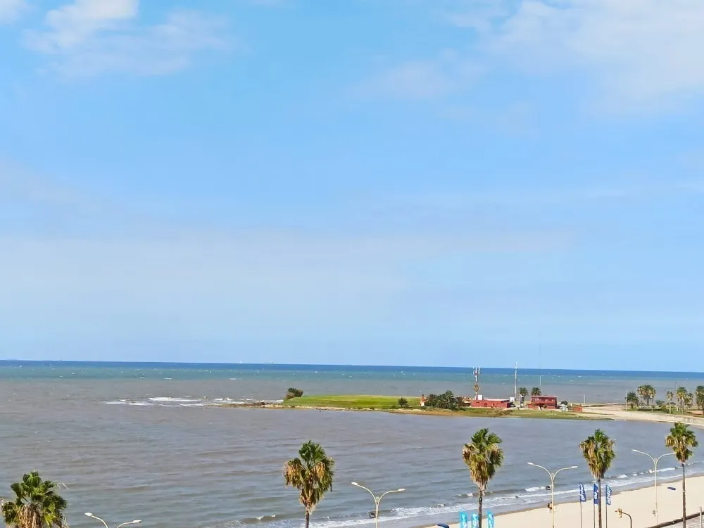 Alquiler monoambiente
Av Brasil Esq Juan Benito Blanco 1111
Pocitos, Montevideo
$
19.500_5ea1cd9bbdde3.webp