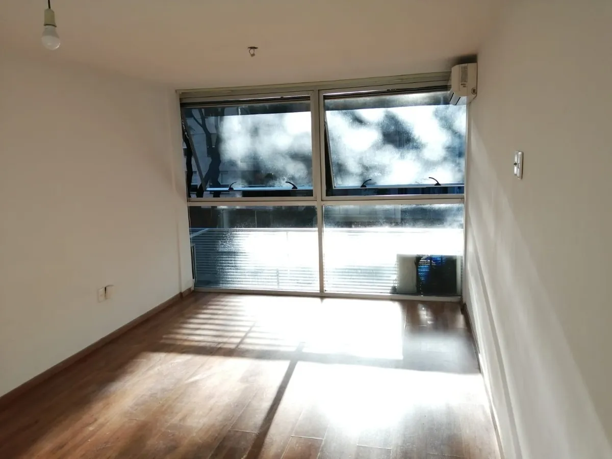 Alquiler monoambiente
Ellauri 724
Pocitos, Montevideo
$
13.500_5ea1d0e7c5891.webp