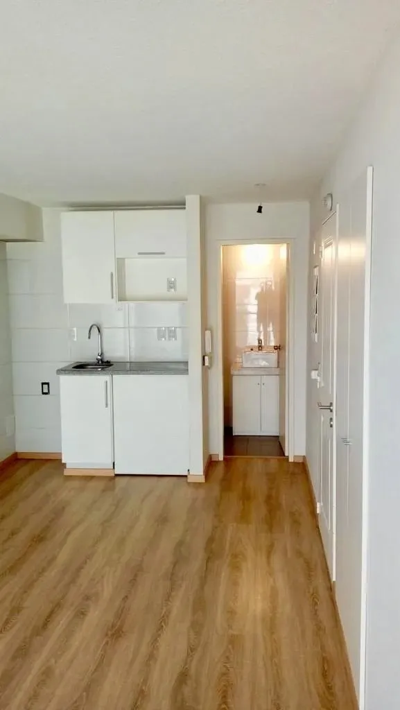 Alquiler monoambiente
Rivera Y Brito Del Pino 0000
Pocitos, Montevideo
$
15.400_5ea1cfa179bad.webp