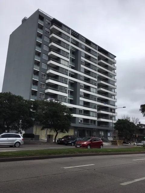 Alquiler 1 dormitorio
Bulevar Artigas 2099
Tres Cruces, Montevideo
$
19.000_5ef25a96bd977.webp
