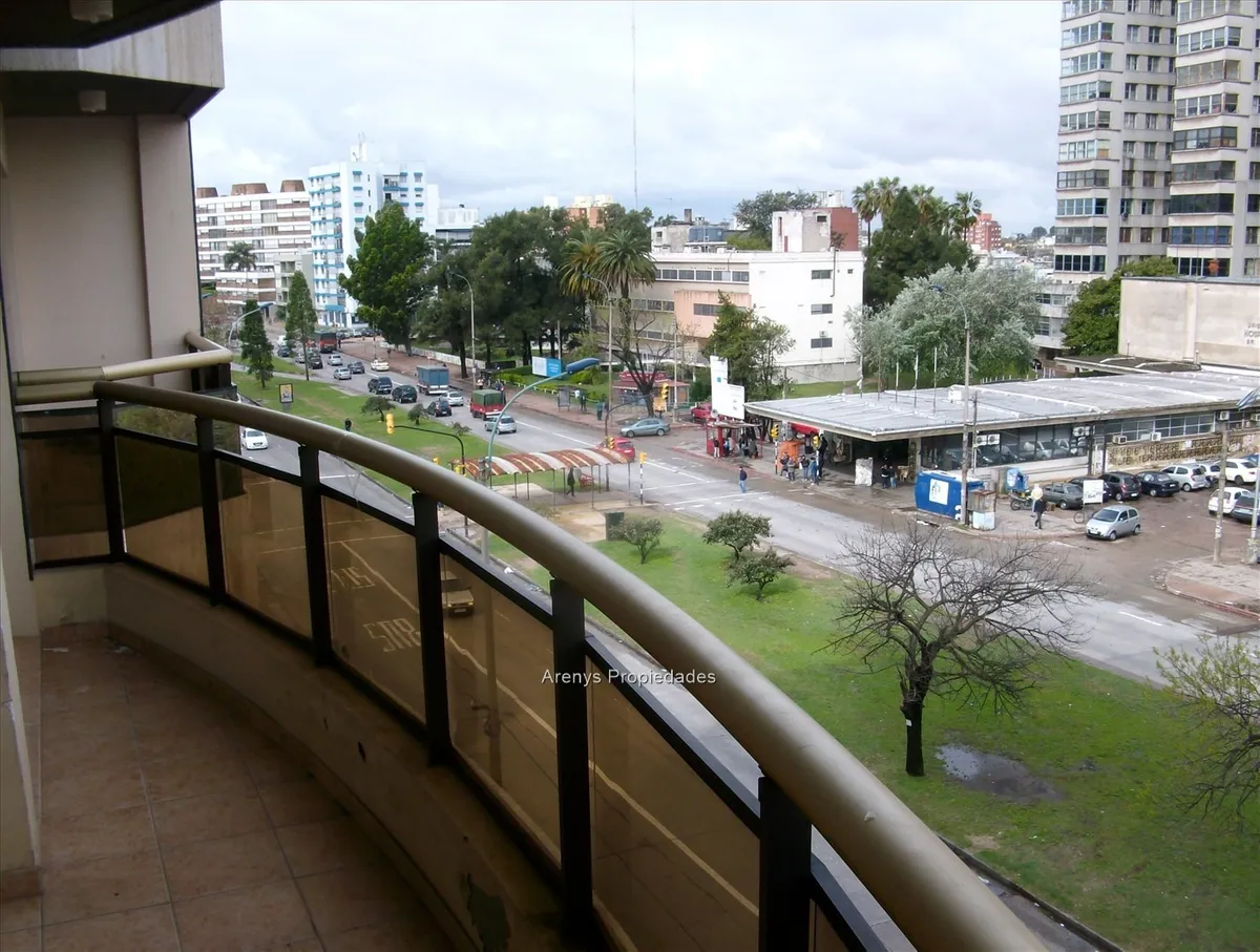 Alquiler 1 dormitorio
Parque Batlle, Montevideo
$
15.900_5ef243071334b.webp